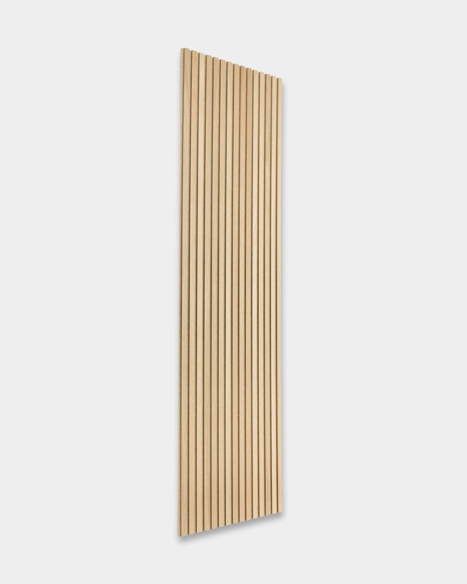 Akupanel Classic Oak Akoestisch paneel van WoodUpp, 300 x 60 cm, heeft Nordic vertical latten en een minimalistisch Scandinavisch ontwerp op een witte achtergrond.