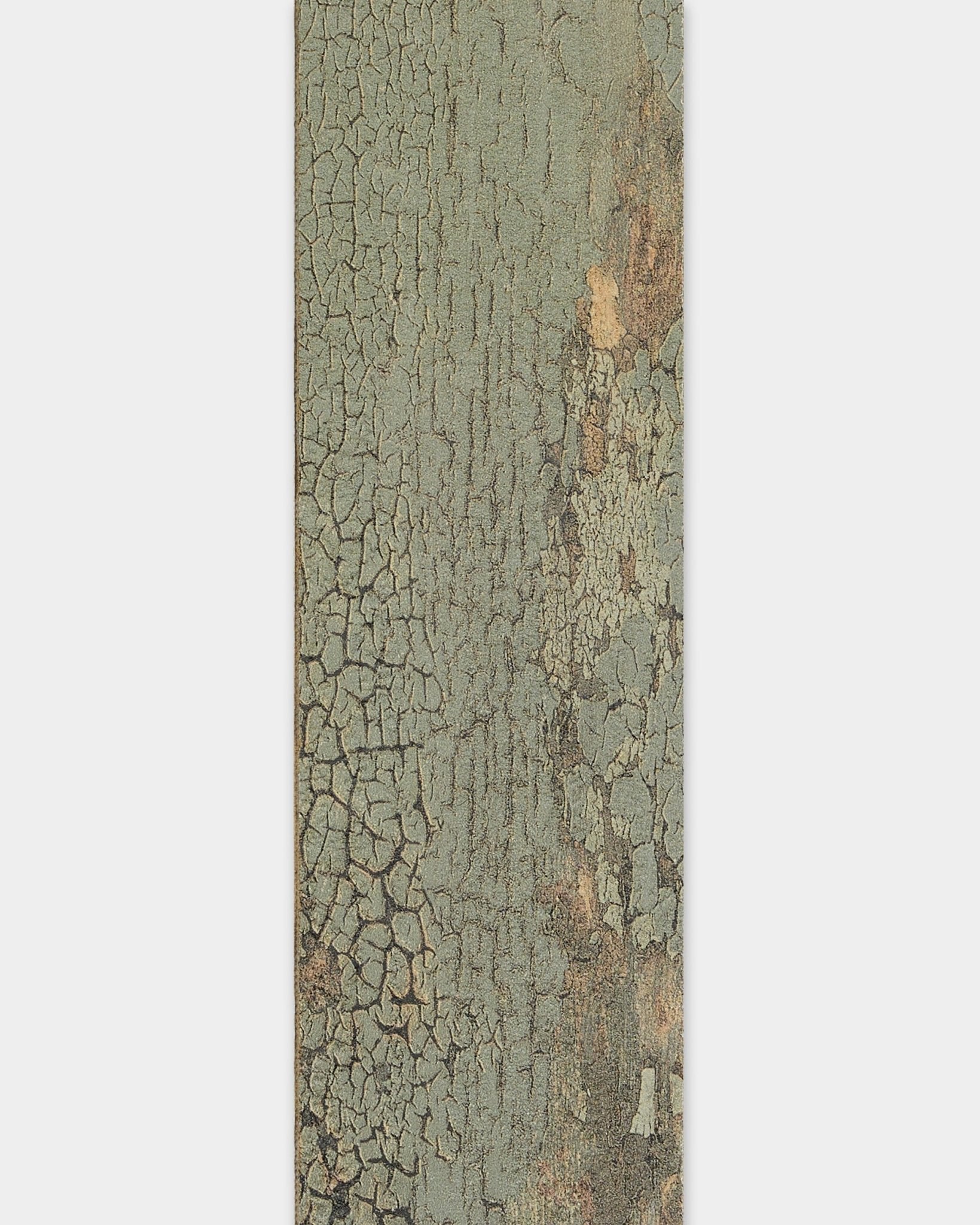 Close-up van verweerde oxide grey houttextuur, geschikt voor WoodUpp Akupanel randafwerking of vervangende latten in de maat 240 cm.