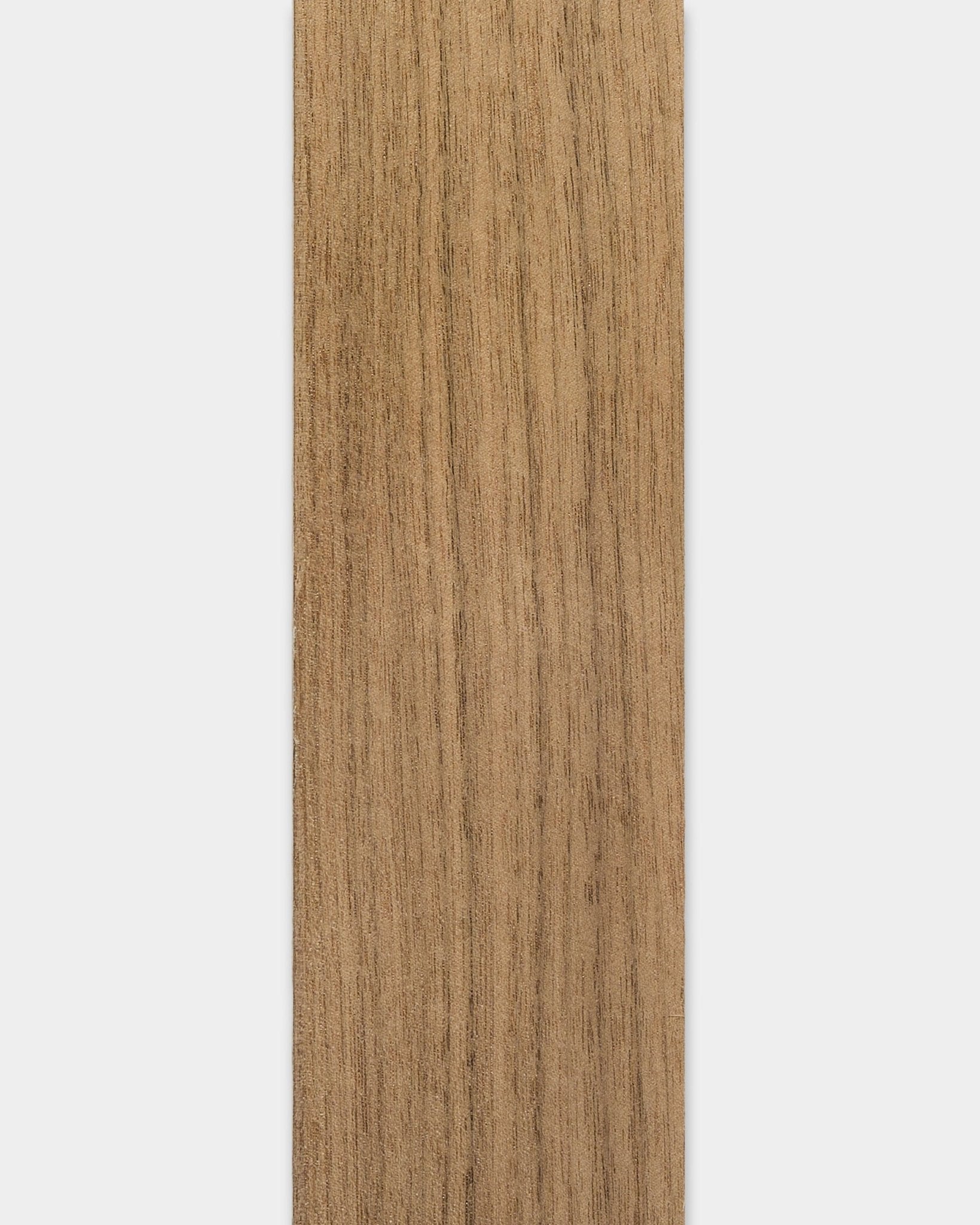 WoodUpp Akupanel Lamella walnoten lat, 240 cm lang, geschikt als vervangende lat of voor afwerking van randen; met een rijke donkere houtnerf.